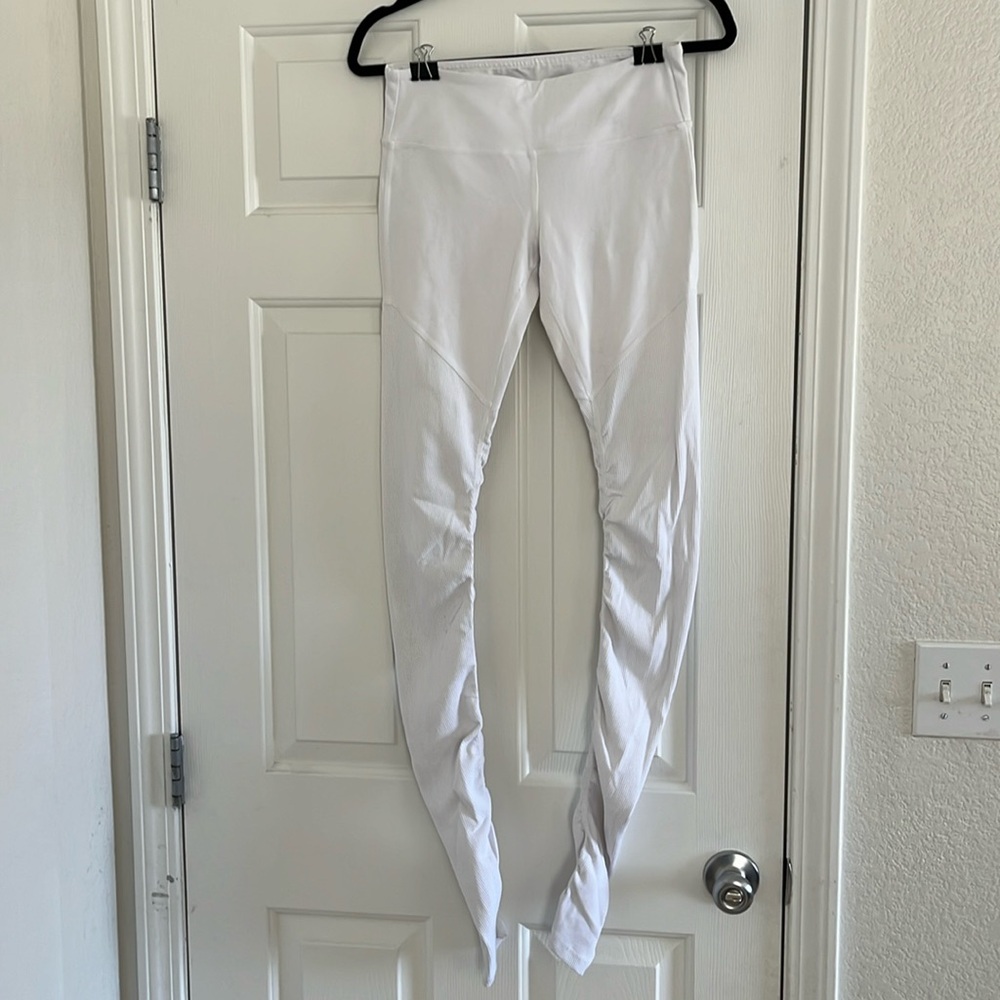 Alo White Goddess leggings
